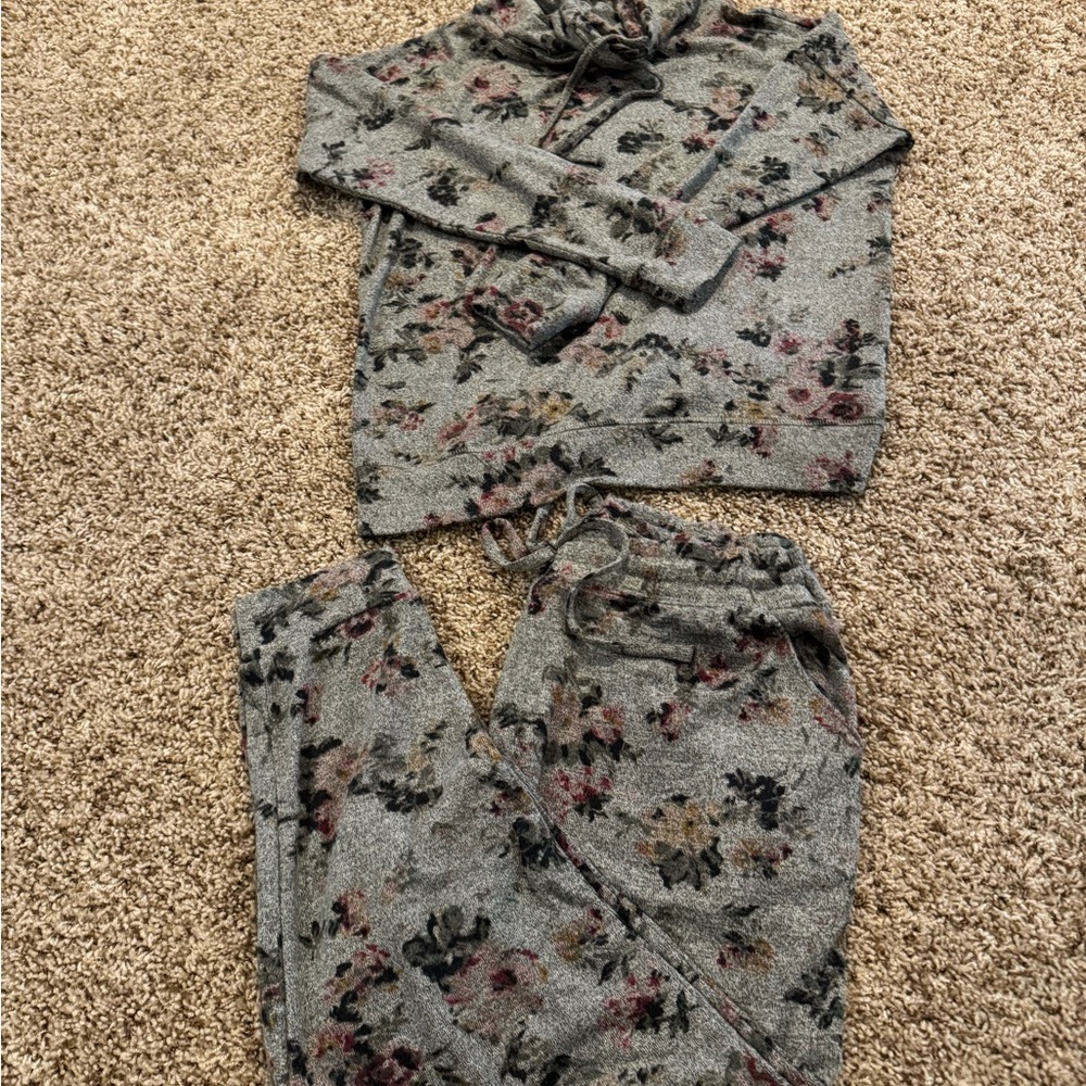Floral Gray Jogger Set